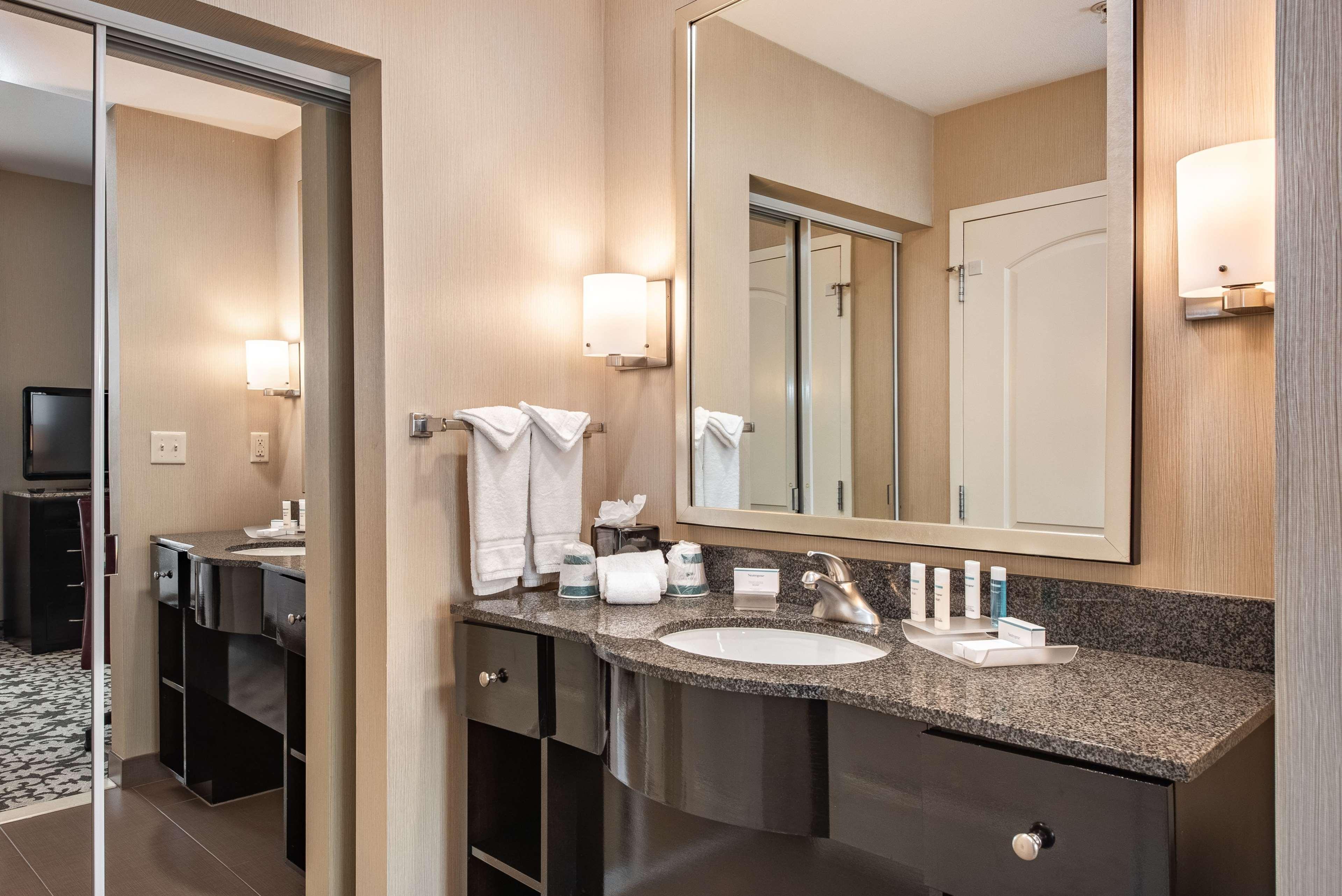 Homewood Suites By Hilton Oxnard/Camarillo Dış mekan fotoğraf